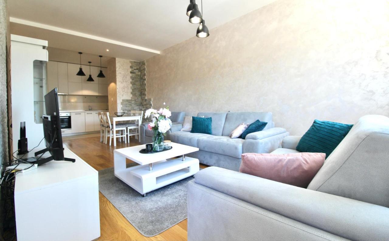 Albatros Apartments บาร์ ภายนอก รูปภาพ
