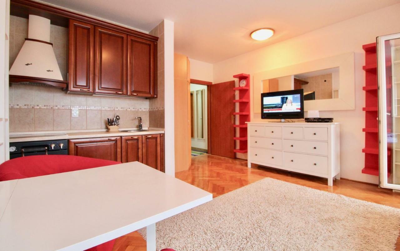 Albatros Apartments บาร์ ภายนอก รูปภาพ